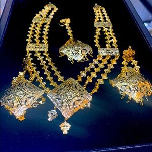 Silver jewelry on gold plated